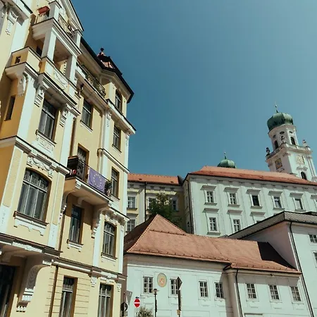 Modern Und Gemuetlich Ggue. Uni-passau, Tg-stellplatz, Balkon Appartamento Passavia