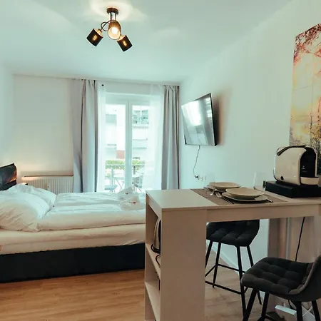 Modern Und Gemuetlich Ggue. Uni-passau, Tg-stellplatz, Balkon *