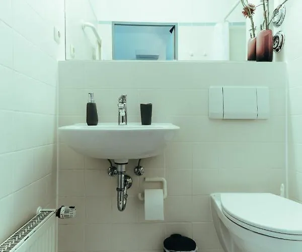 Modern Und Gemuetlich Ggue. Uni-passau, Tg-stellplatz, Balkon Appartamento *