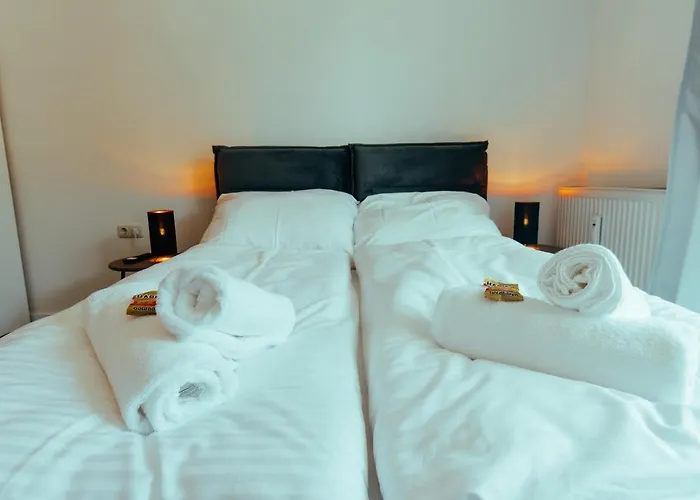 Modern Und Gemuetlich Ggue. Uni-passau, Tg-stellplatz, Balkon Appartamento Passavia