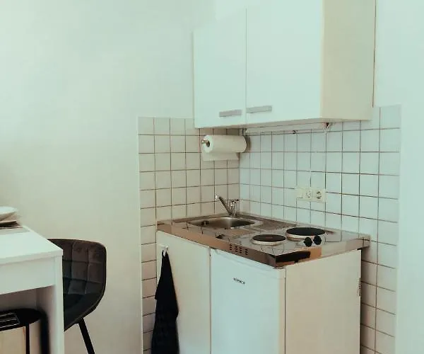 Modern Und Gemuetlich Ggue. Uni-passau, Tg-stellplatz, Balkon דירה